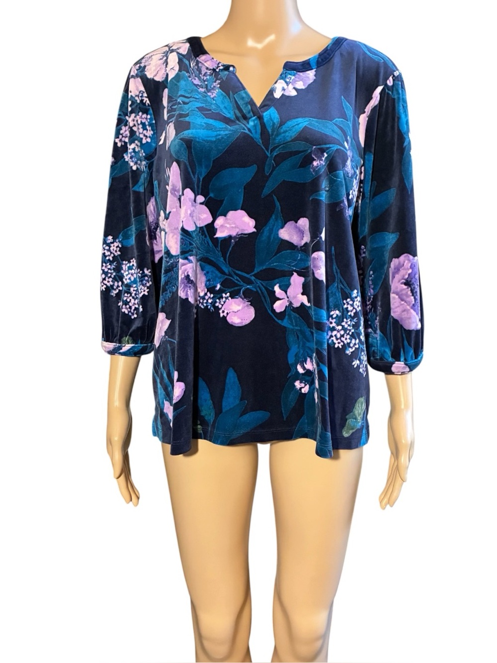 D & Co. Denim & Company Women's Tunic Blouse L Floral Velour 3/4 Sleeve Pullover